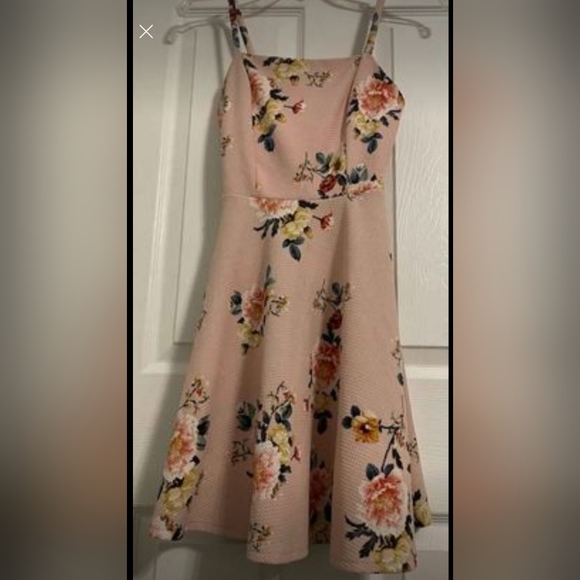 3 Women's Junior's XSMALL Dresses - Picture 13 of 13